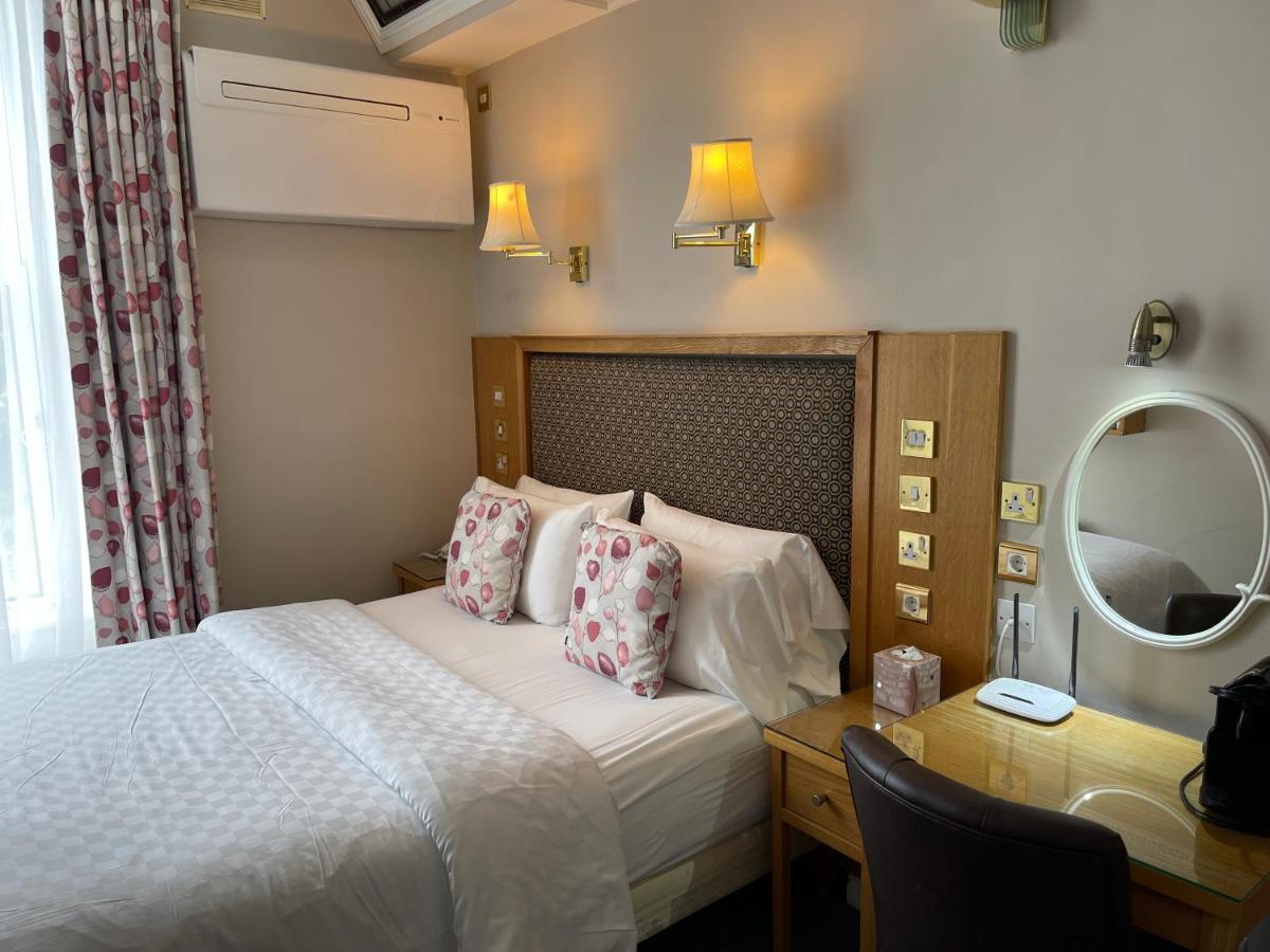 Roxford Lodge Hotel 더블린 외부 사진